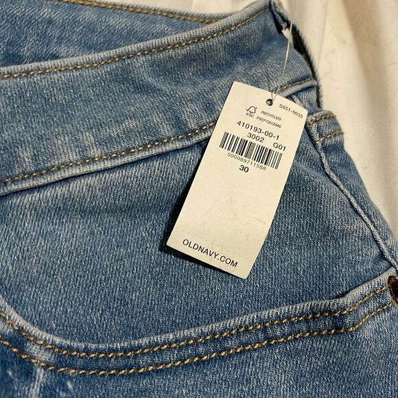 NWT- Old Navy- 30+. Rockstar Jeans - Picture 7 of 8
